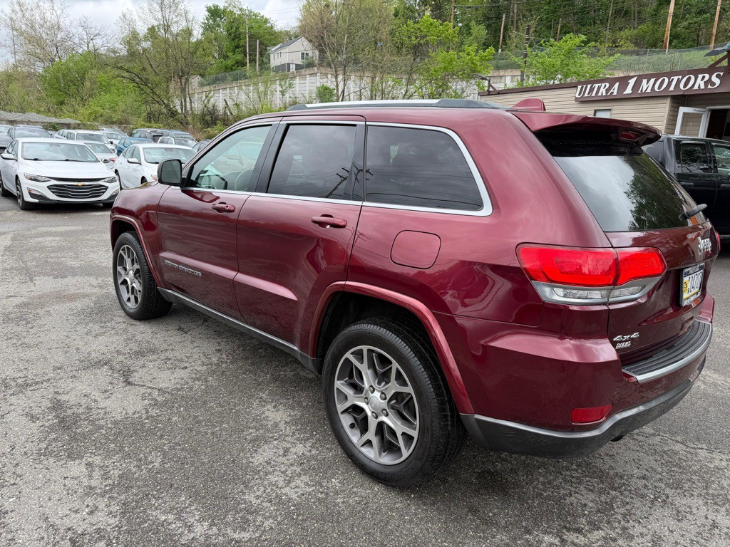 2018 Jeep Grand Cherokee Image 4