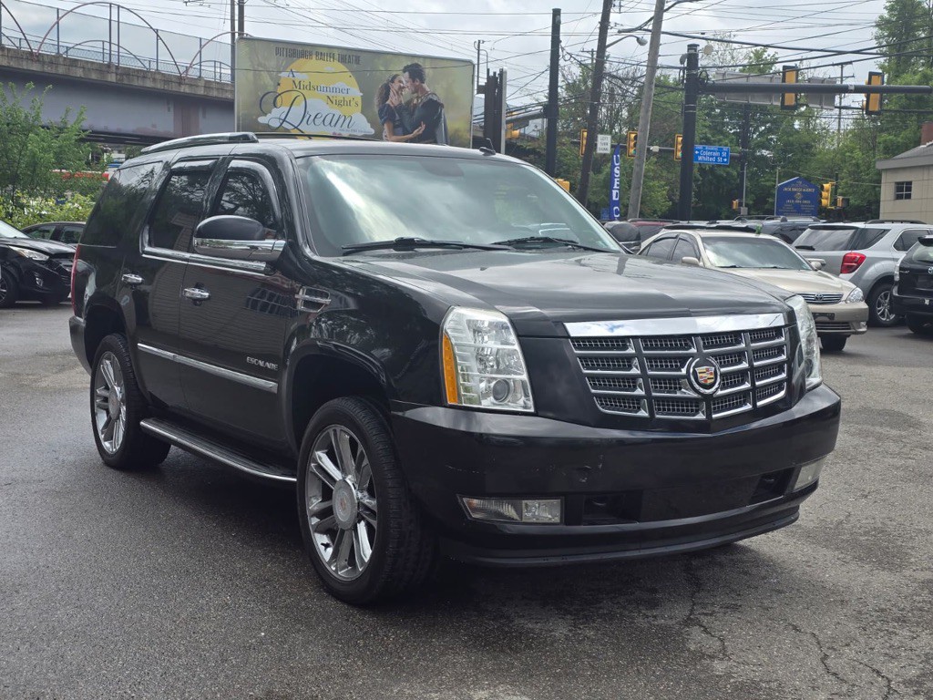 2014 Cadillac Escalade Image 3