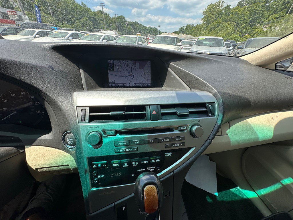 2011 Lexus RX Image 13