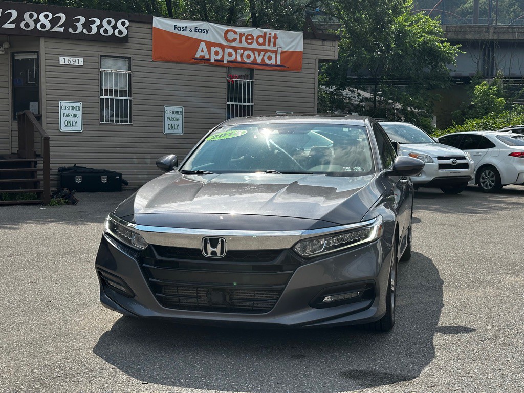 2018 Honda Accord Image 2