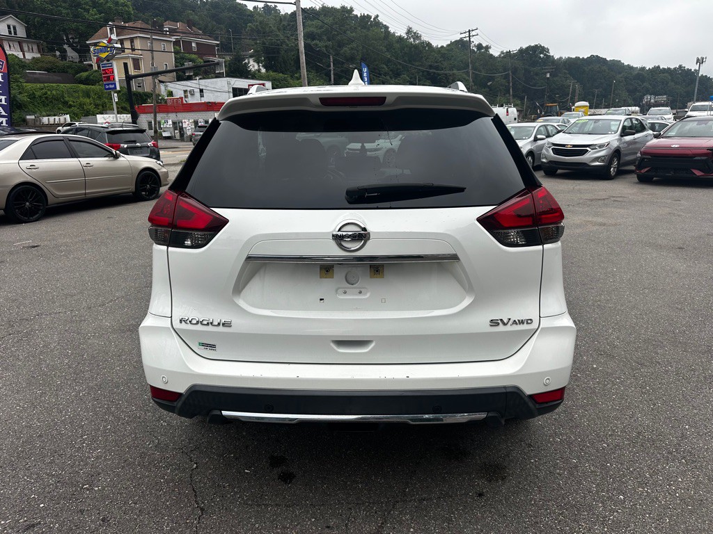 2020 Nissan Rogue Image 3