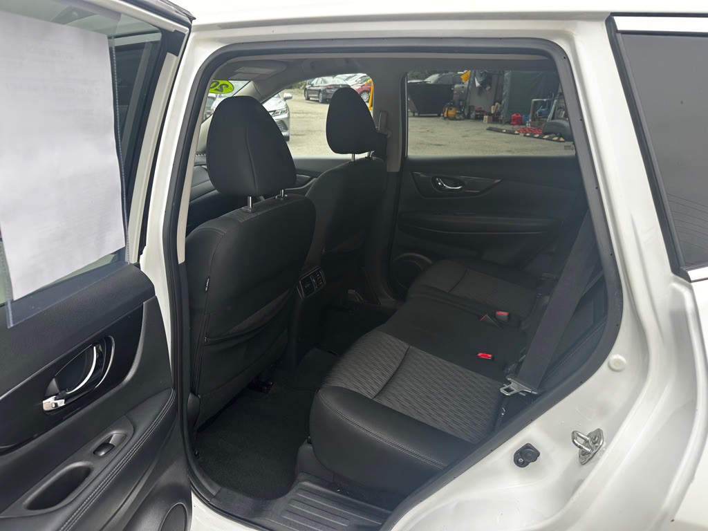 2020 Nissan Rogue Image 7