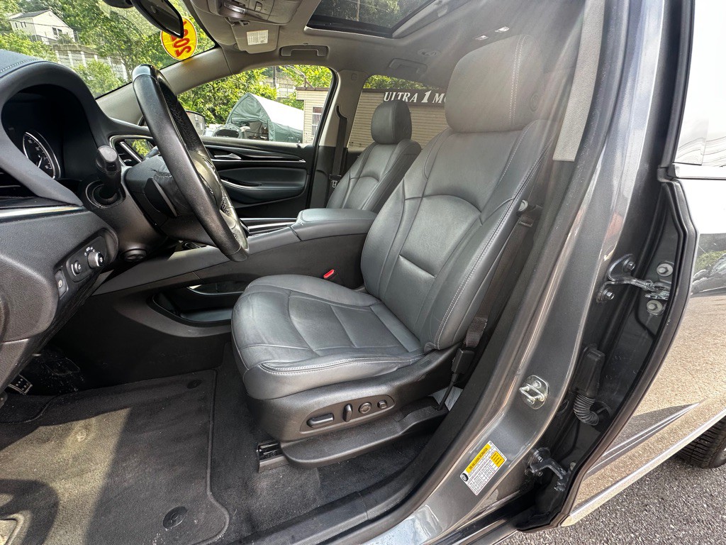 2021 Buick Enclave Image 10