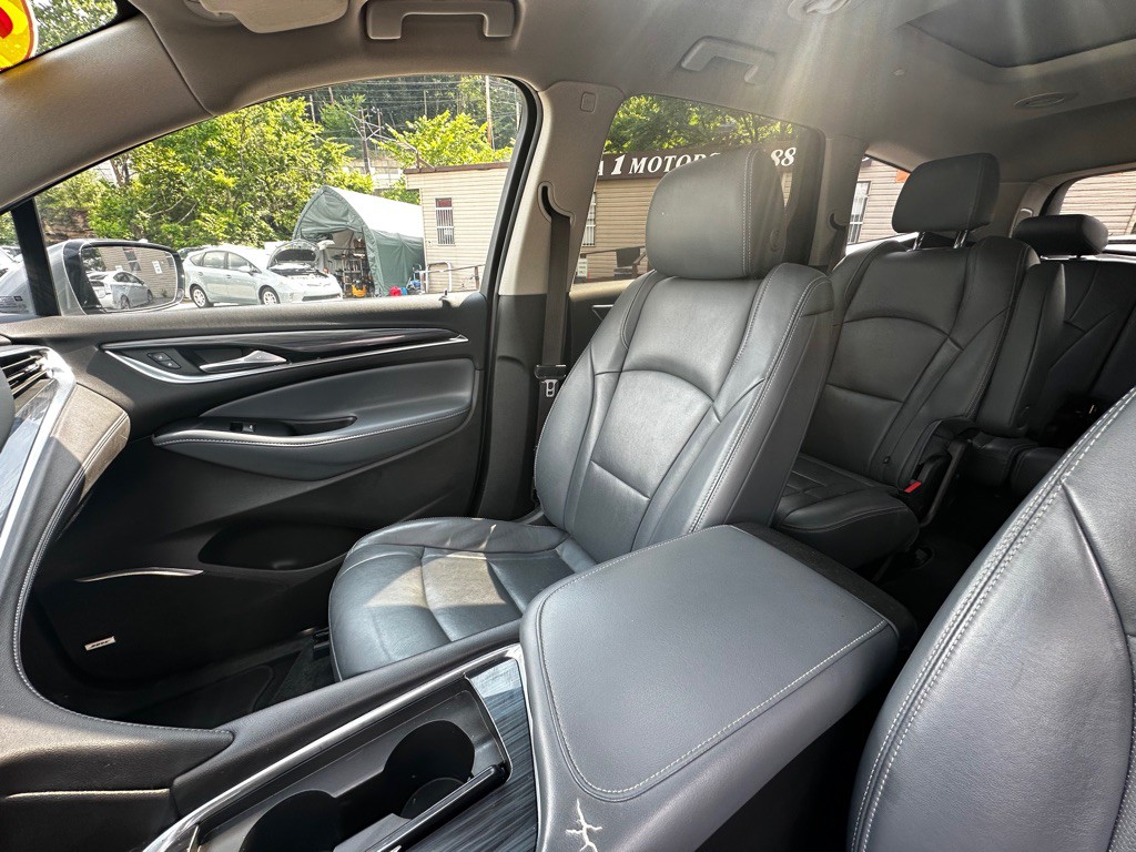 2021 Buick Enclave Image 11