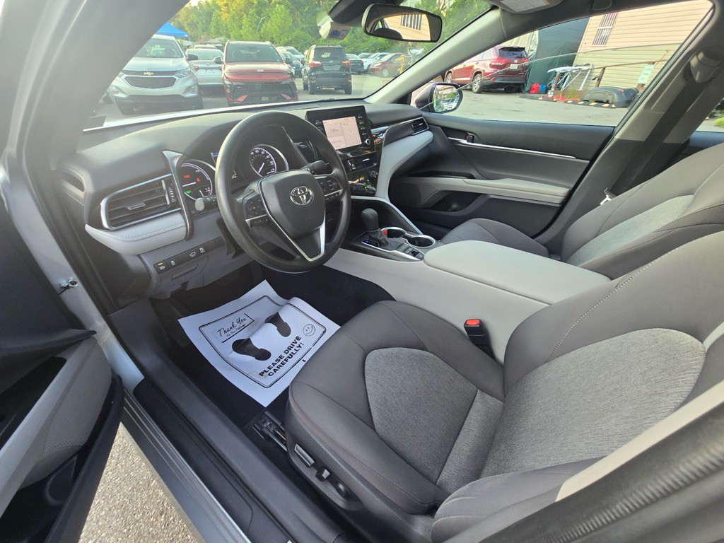 2022 Toyota Camry Image 9