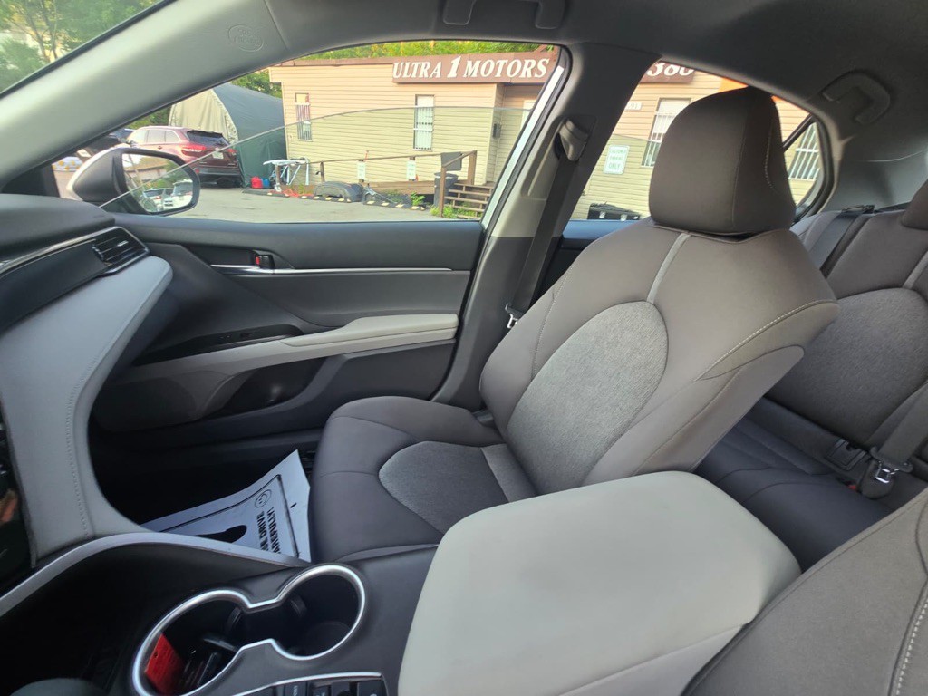 2022 Toyota Camry Image 10