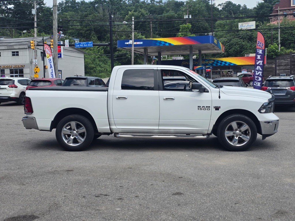 2016 RAM 1500 Image 3