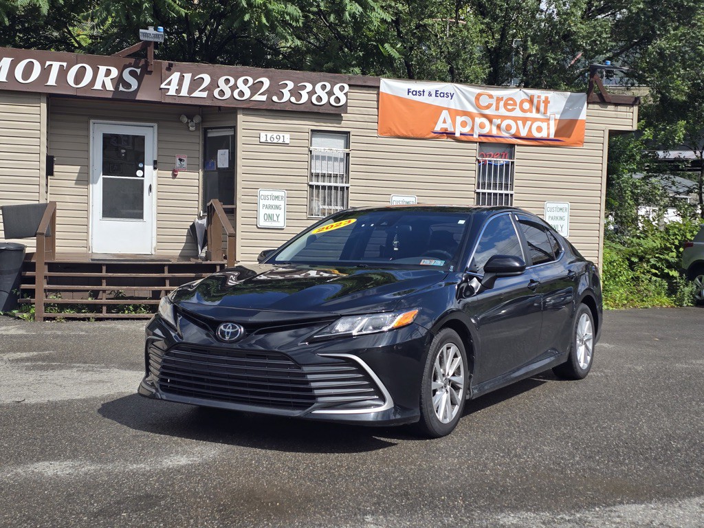 2023 Toyota Camry Image 1