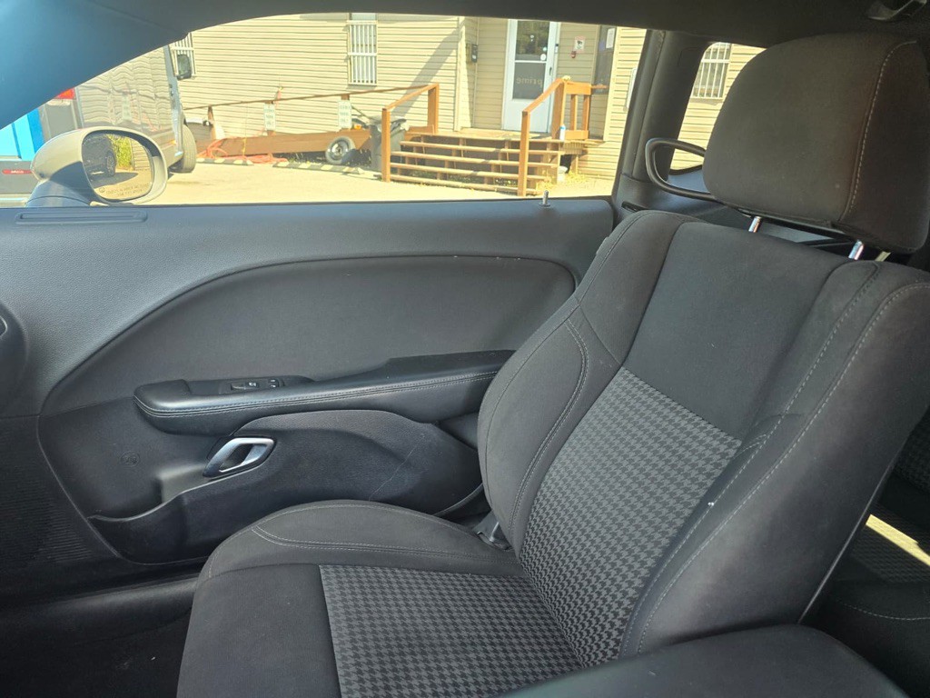2019 Dodge Challenger Image 12