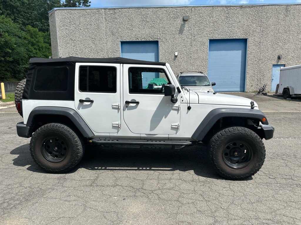 2015 Jeep Wrangler Unlimited Image 3