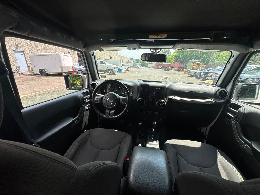 2015 Jeep Wrangler Unlimited Image 13