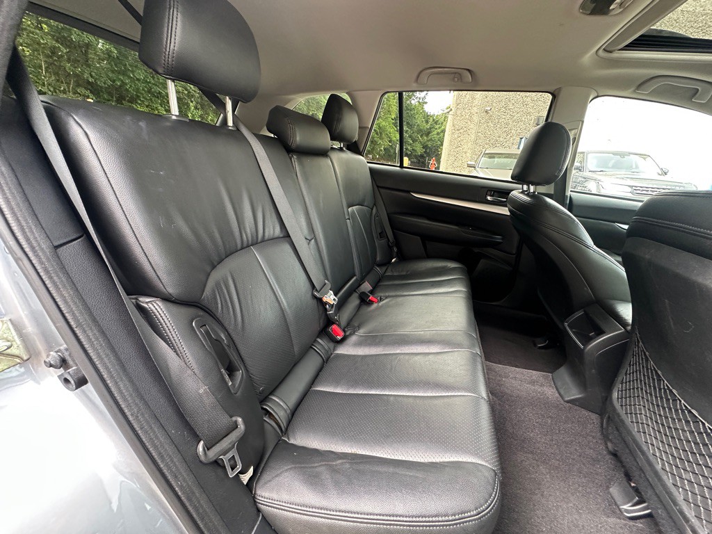 2014 Subaru Outback Image 17