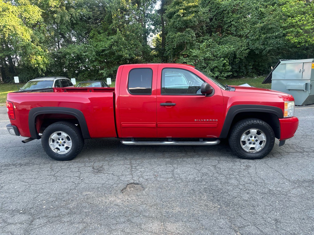 2011 Chevrolet Silverado 1500 Image 4