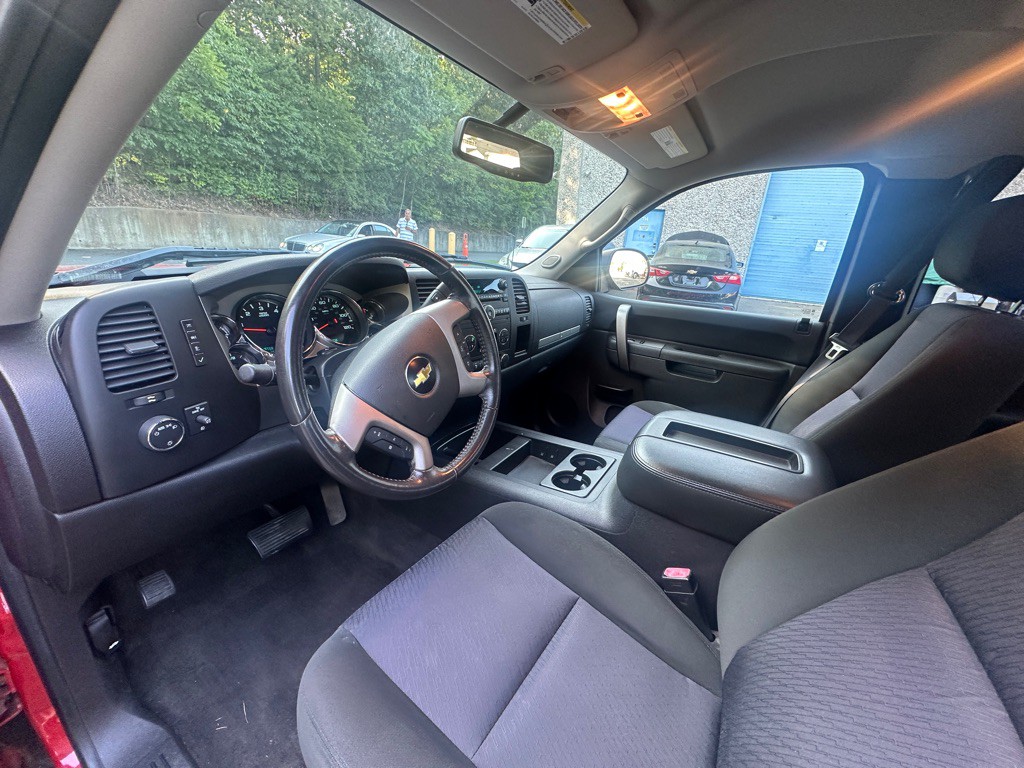 2011 Chevrolet Silverado 1500 Image 9