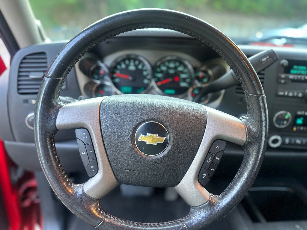2011 Chevrolet Silverado 1500 Image 11