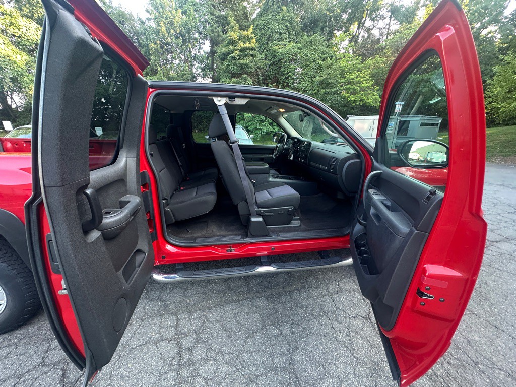 2011 Chevrolet Silverado 1500 Image 17