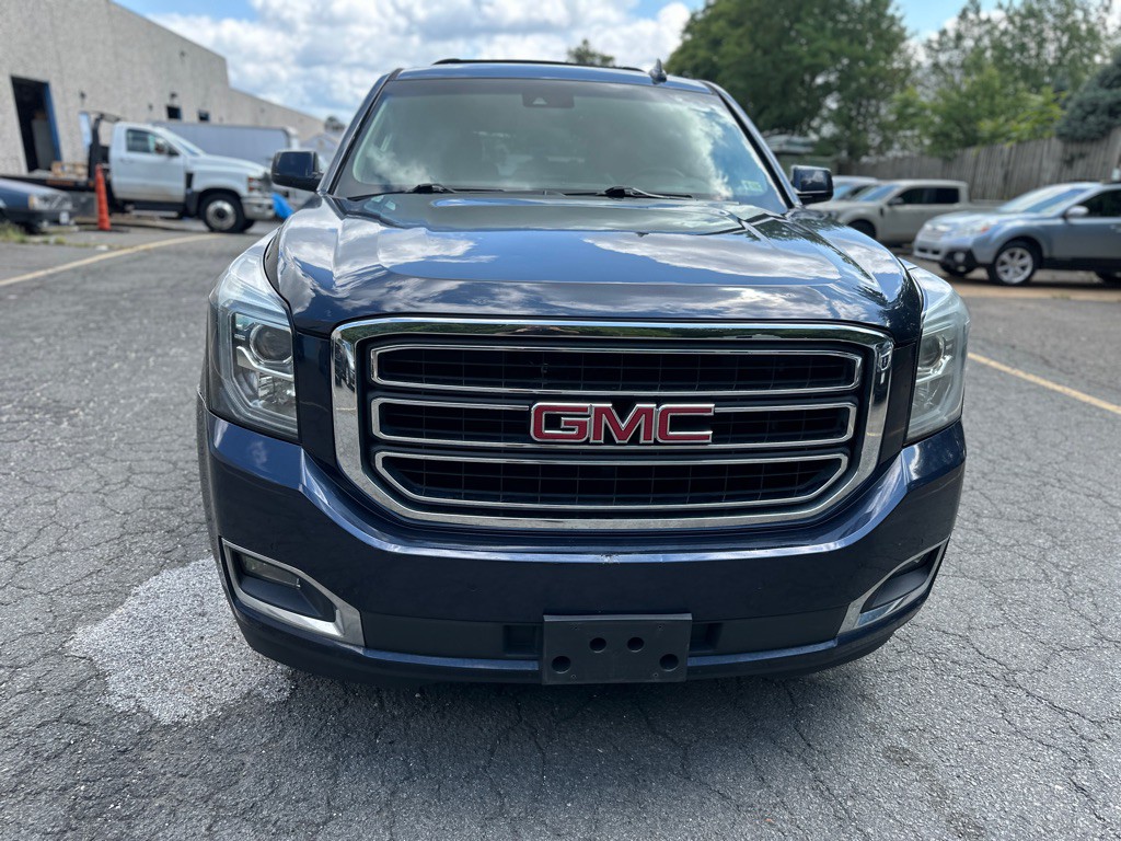 2018 GMC Yukon Image 2