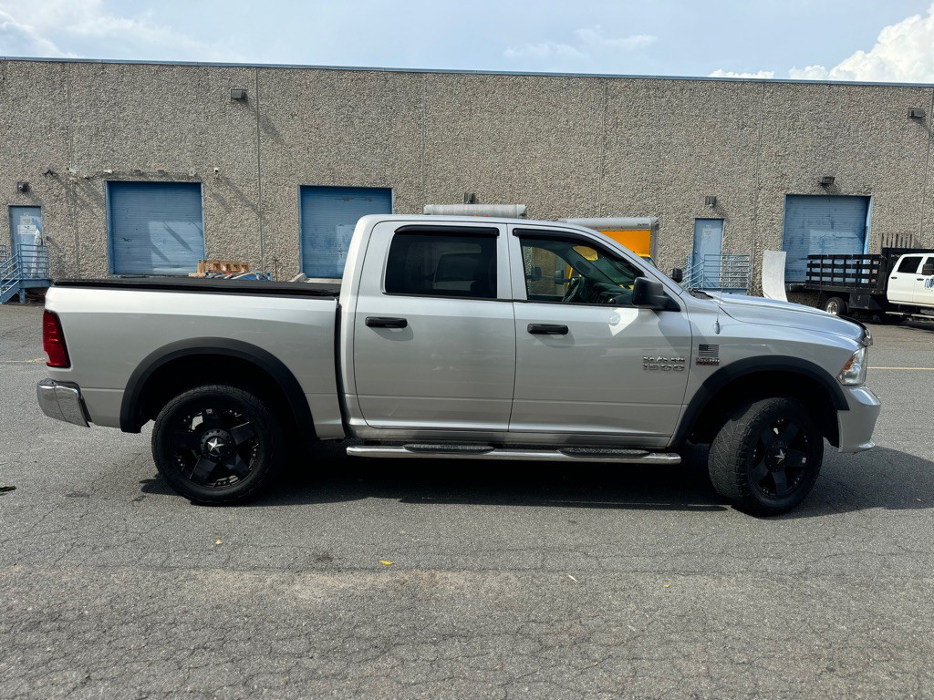 2014 RAM 1500 Image 3