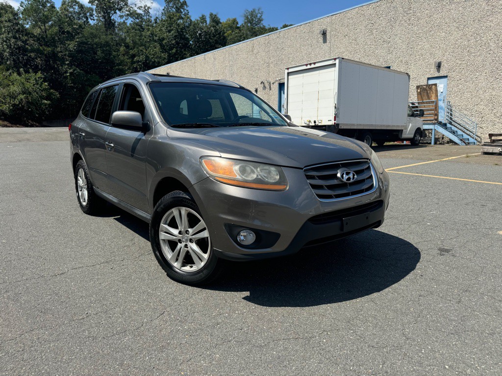 2011 Hyundai Santa Fe Image 1