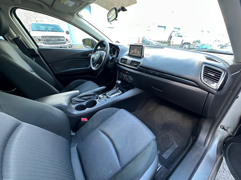 2015 Mazda Mazda3 Image 14