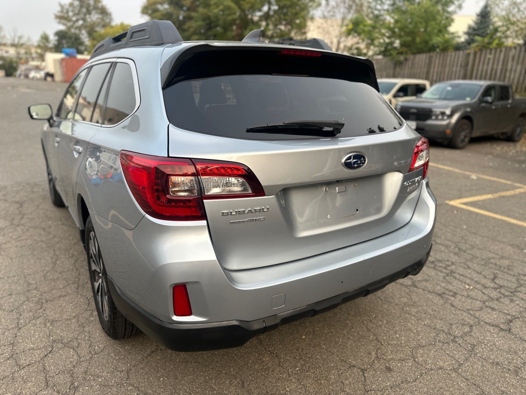 2017 Subaru Outback Image 6