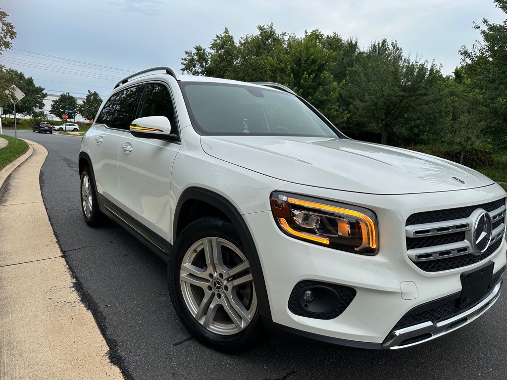 2020 Mercedes-Benz GLB Image 3