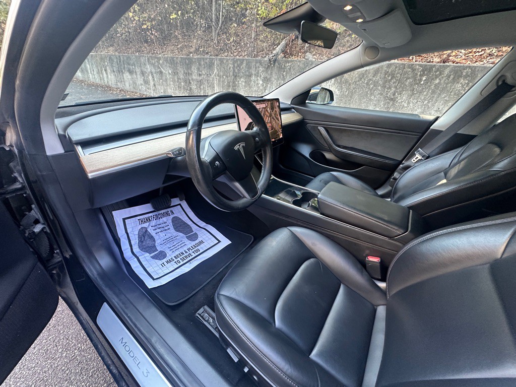 2019 Tesla Model 3 Image 7
