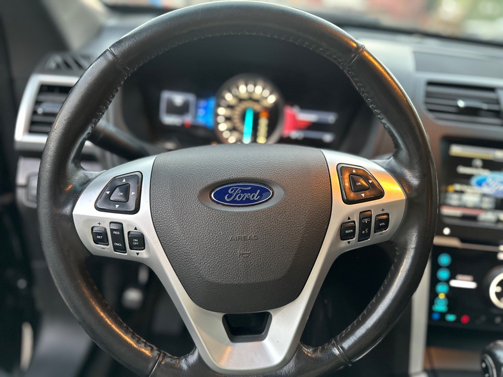 2015 Ford Explorer Image 10