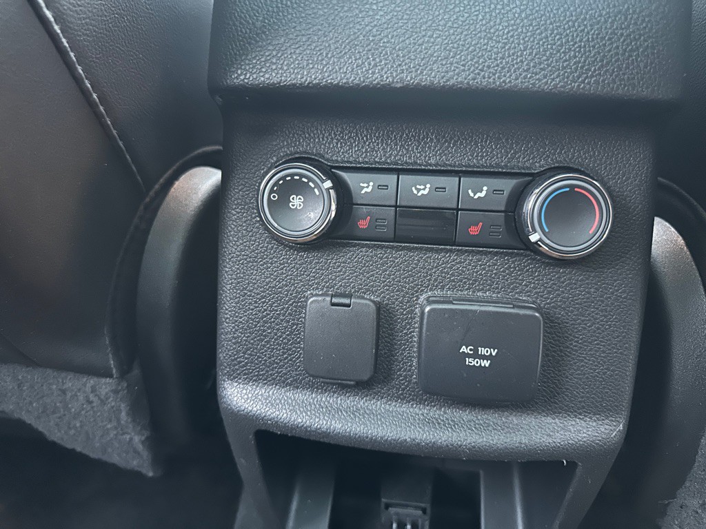 2015 Ford Explorer Image 17