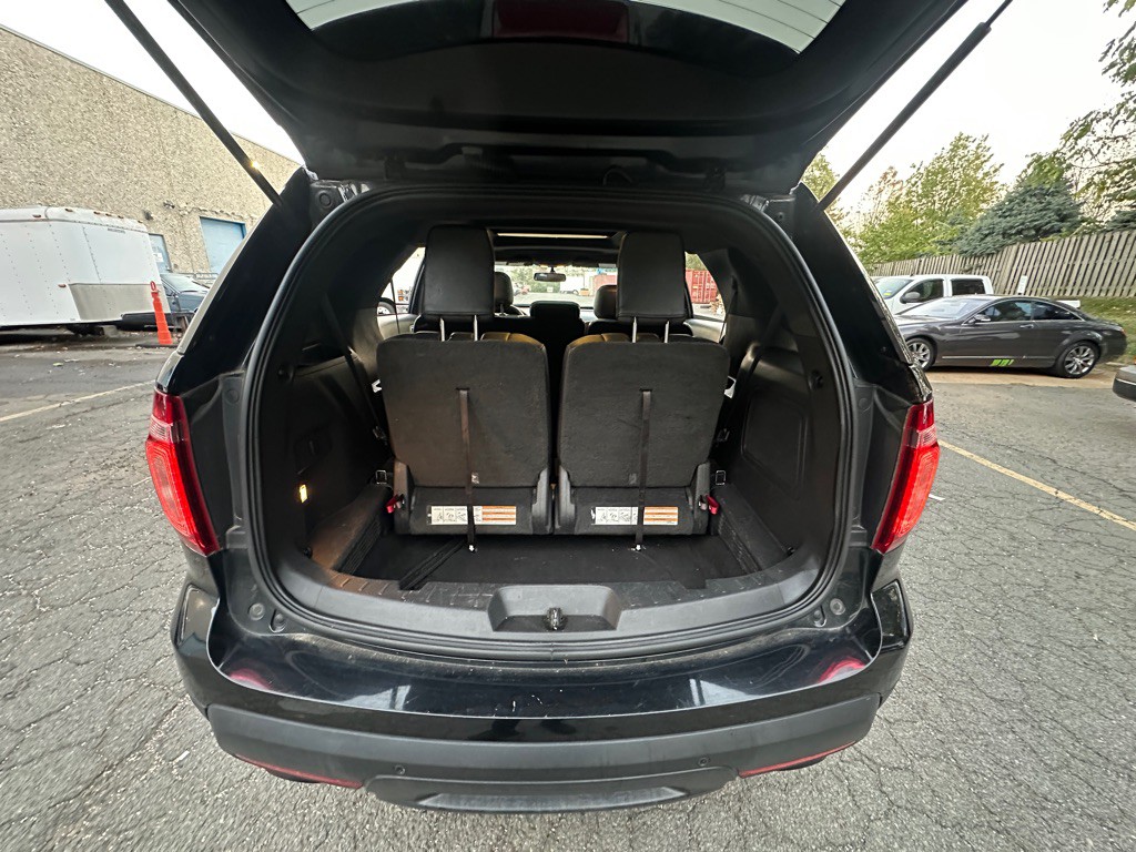 2015 Ford Explorer Image 19
