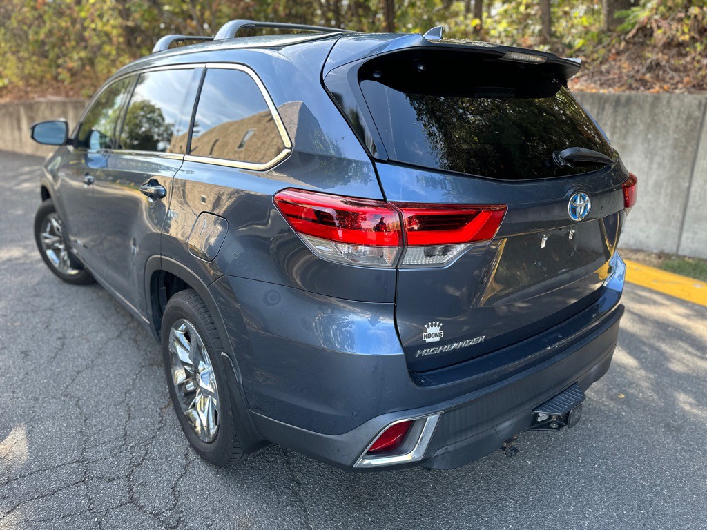 2018 Toyota Highlander Image 6