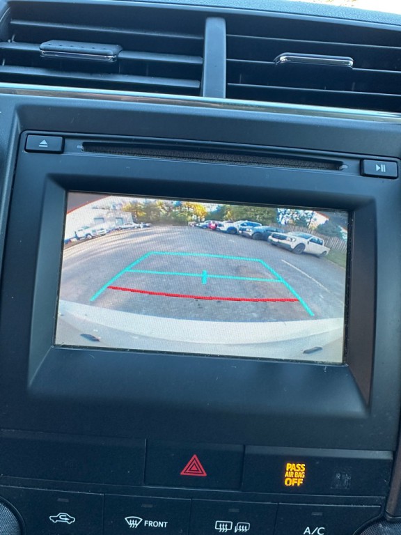 2017 Toyota Camry Image 14