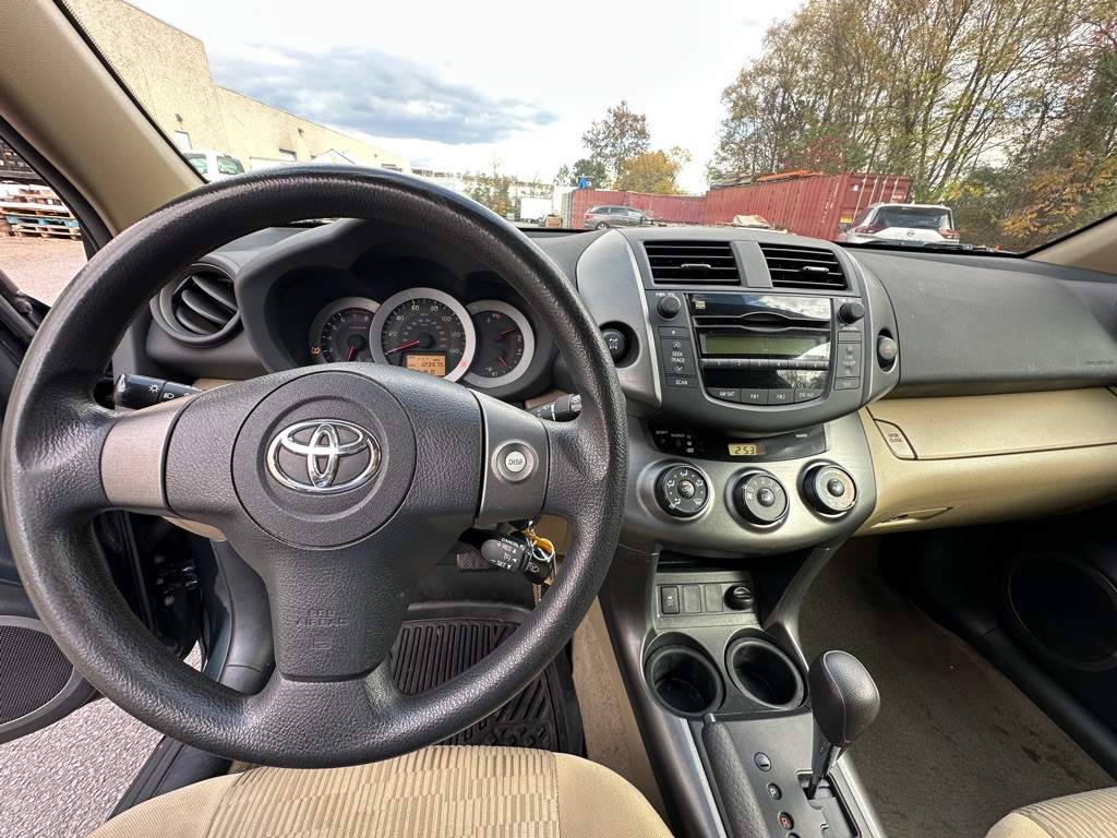2010 Toyota Rav4 Image 12