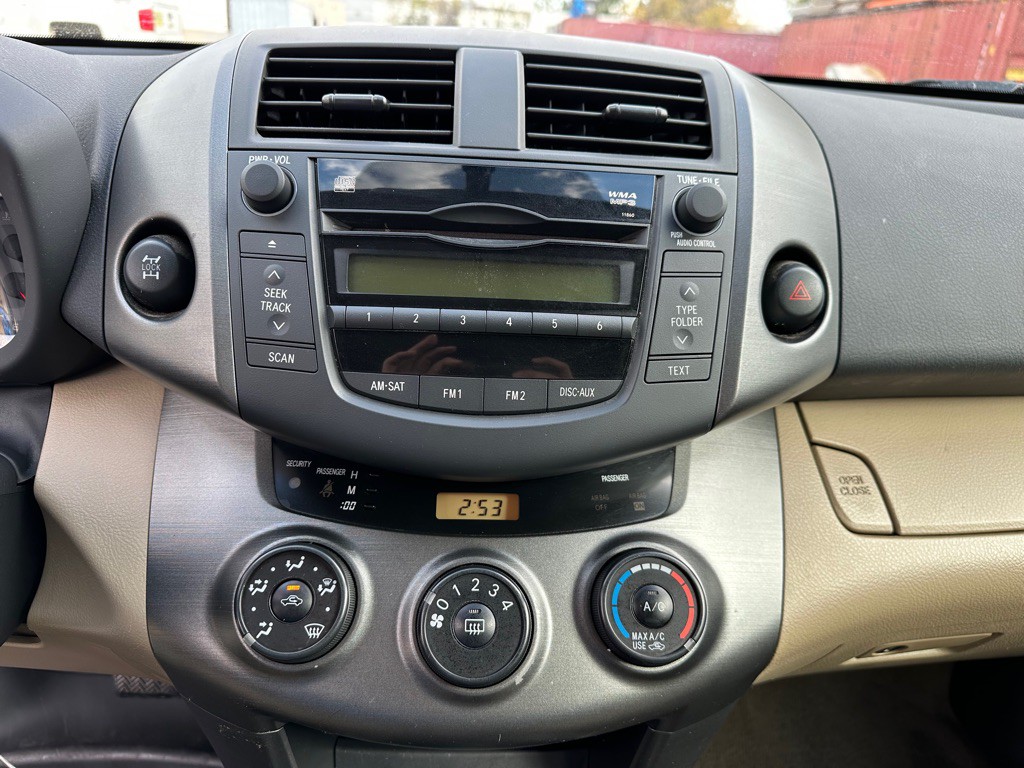 2010 Toyota Rav4 Image 14