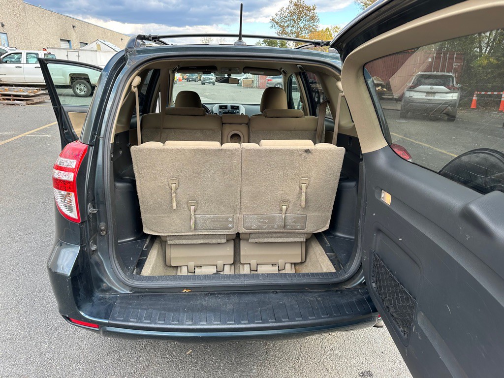2010 Toyota Rav4 Image 18