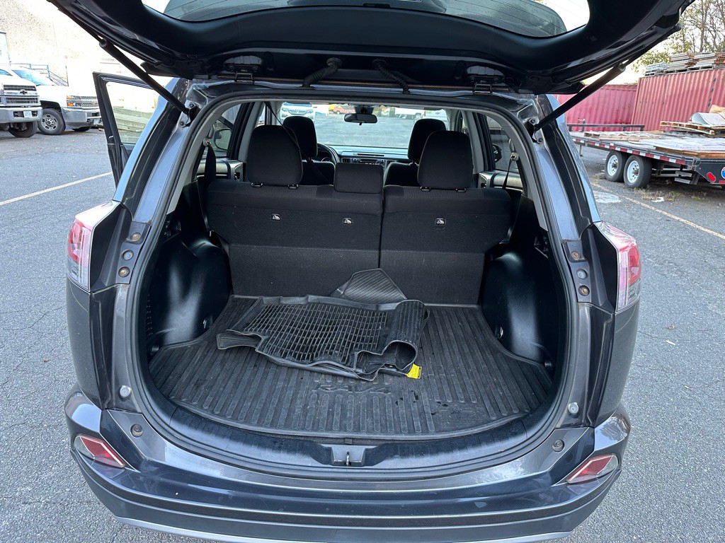 2017 Toyota Rav4 Image 20