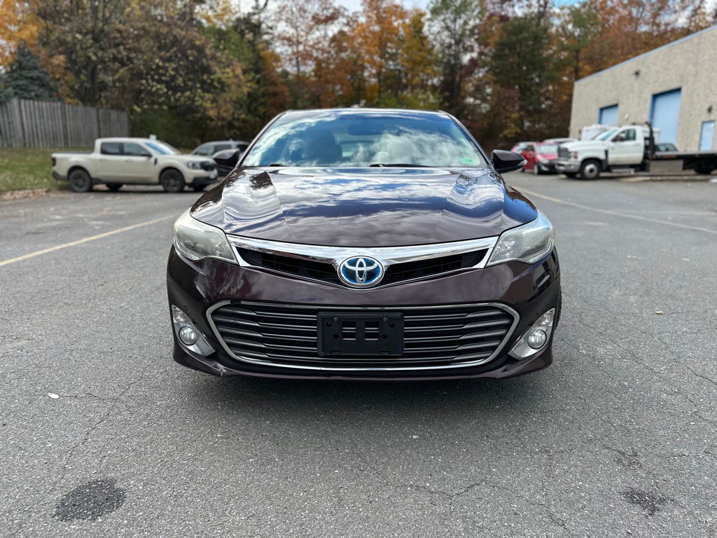 2013 Toyota Avalon Image 1