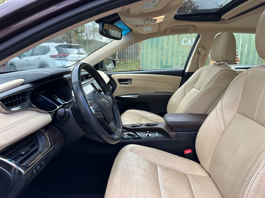 2013 Toyota Avalon Image 12