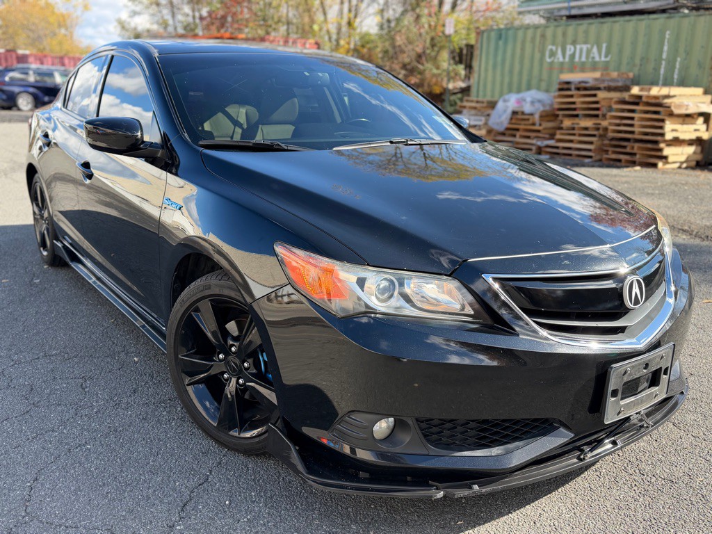 2013 Acura ILX Image 1