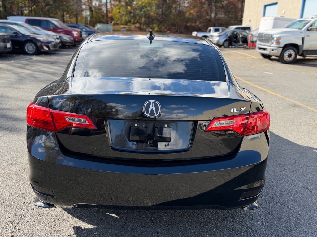 2013 Acura ILX Image 5