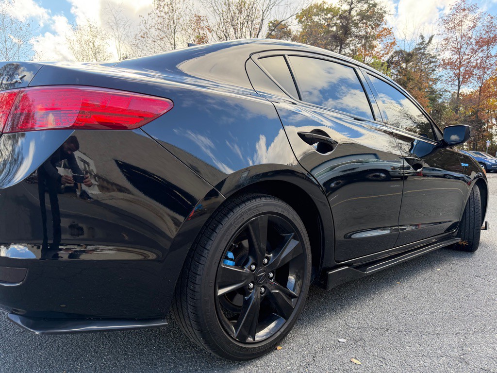 2013 Acura ILX Image 9