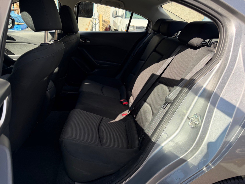 2016 Mazda Mazda3 Image 18