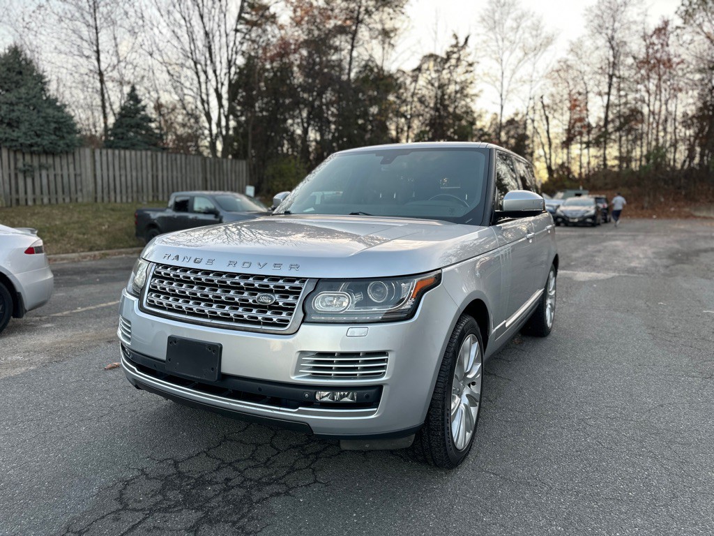 2015 Land Rover Range Rover Image 1