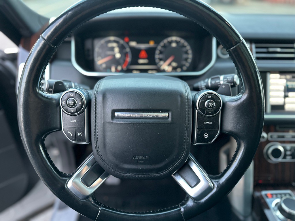 2015 Land Rover Range Rover Image 11