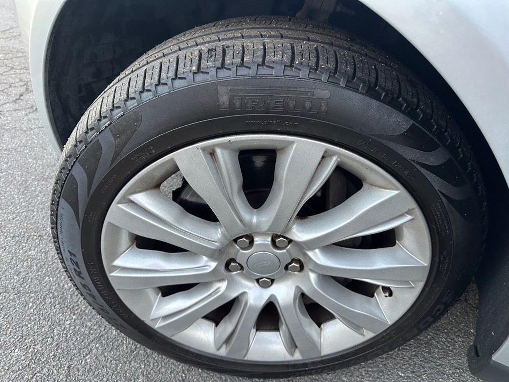 2015 Land Rover Range Rover Image 22