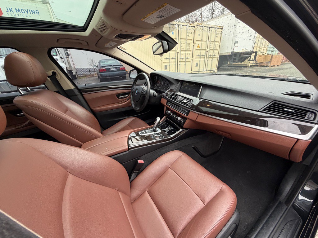 2014 BMW 5 Series Image 15