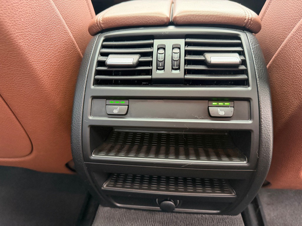 2014 BMW 5 Series Image 18