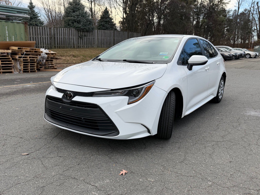2023 Toyota Corolla Image 1