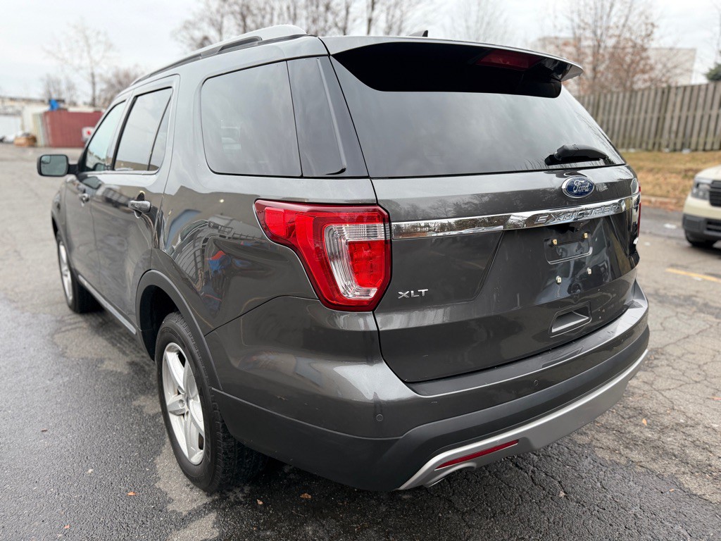 2017 Ford Explorer Image 6