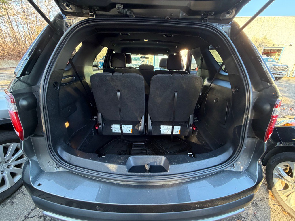 2017 Ford Explorer Image 18
